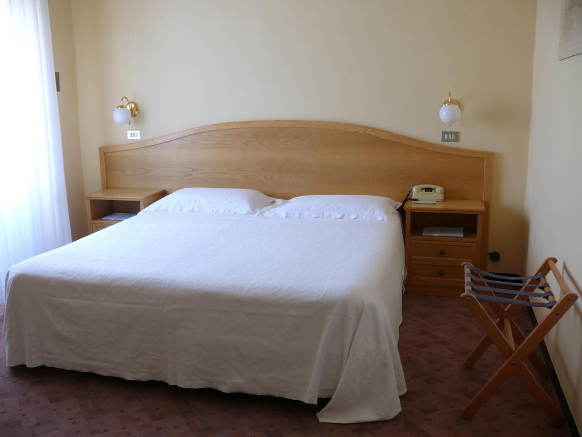 Britannia Hotel 4*
